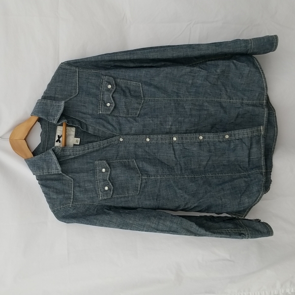 Banana Republic Button Down Cotton Oxford Chambray snap up Long Slv Shirt Medium - Picture 7 of 7